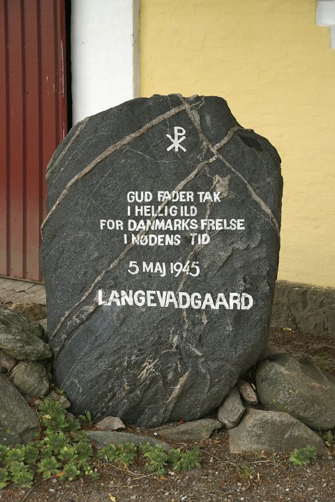 Langevadgaard-mindesten